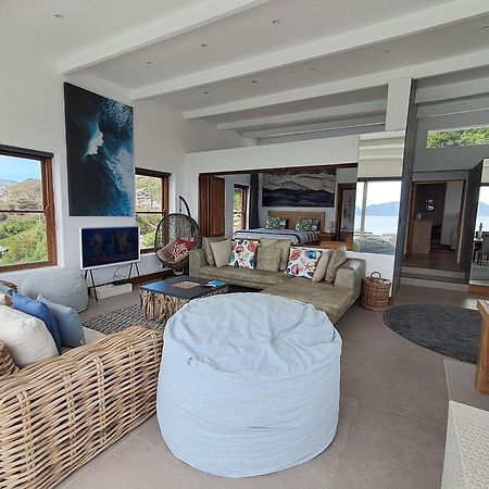 Mountain & Sea Apartments 콤메티에 외부 사진