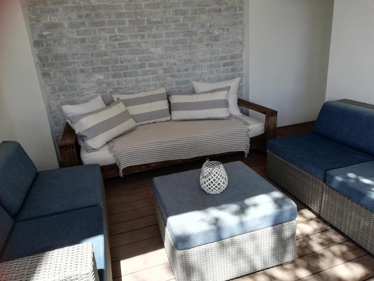 Mountain & Sea Apartments 콤메티에 외부 사진