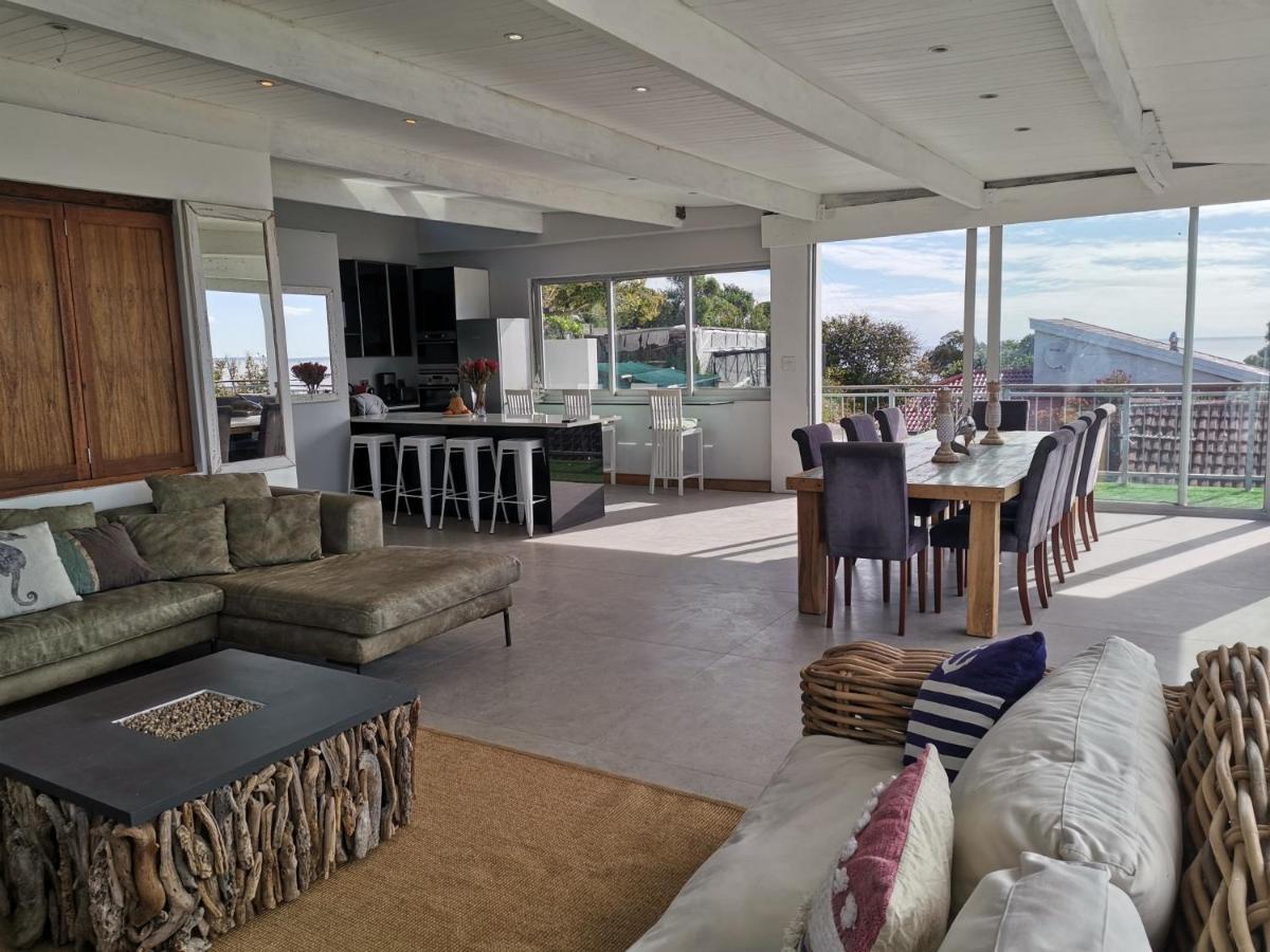 Mountain & Sea Apartments 콤메티에 외부 사진