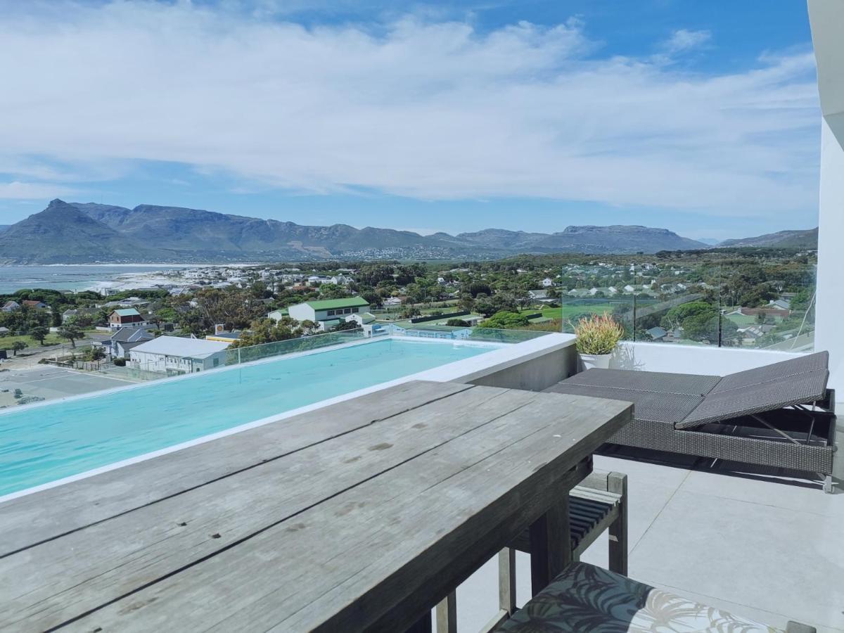 Mountain & Sea Apartments 콤메티에 외부 사진