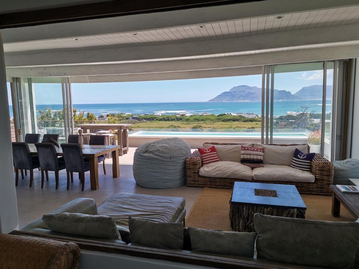 Mountain & Sea Apartments 콤메티에 외부 사진