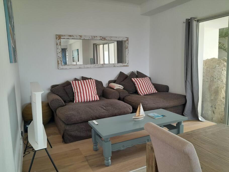 Mountain & Sea Apartments 콤메티에 외부 사진