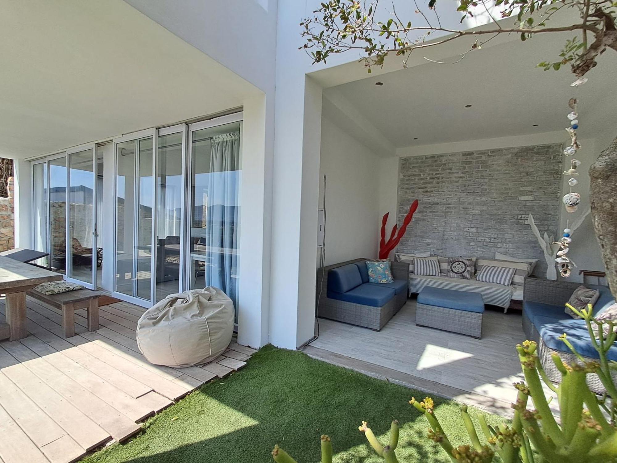 Mountain & Sea Apartments 콤메티에 외부 사진